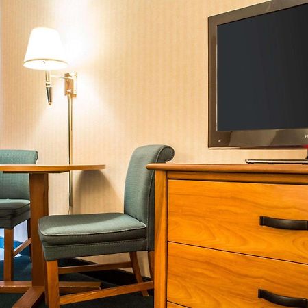 Comfort Inn Binghamton I-81 Екстер'єр фото